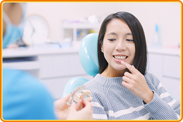 前歯の審美性を改善する治療